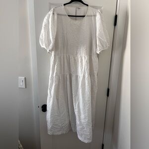 Old Navy White seersucker dress with Puff Sleeves